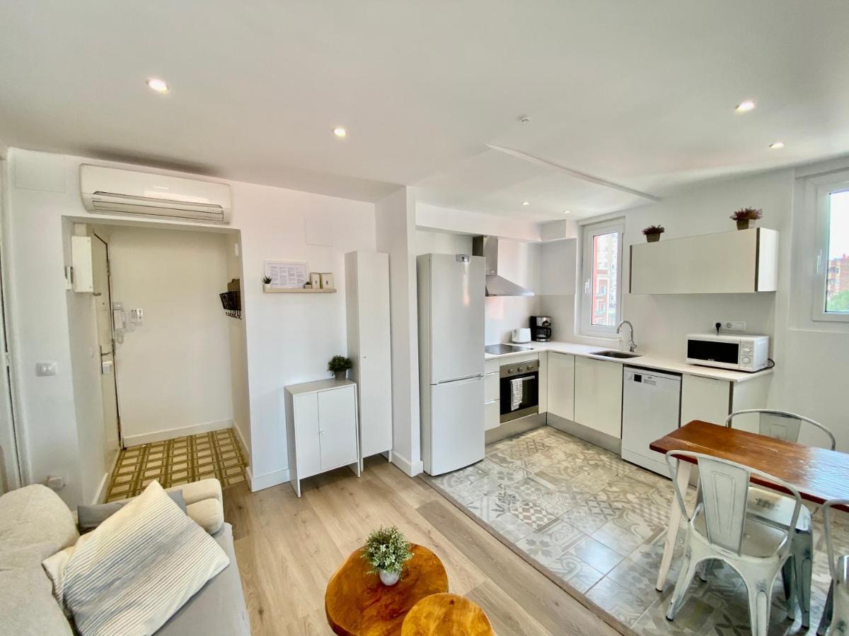 Suite Apartment Anselm Barcelona 科尔内拉德罗布雷加特 外观 照片